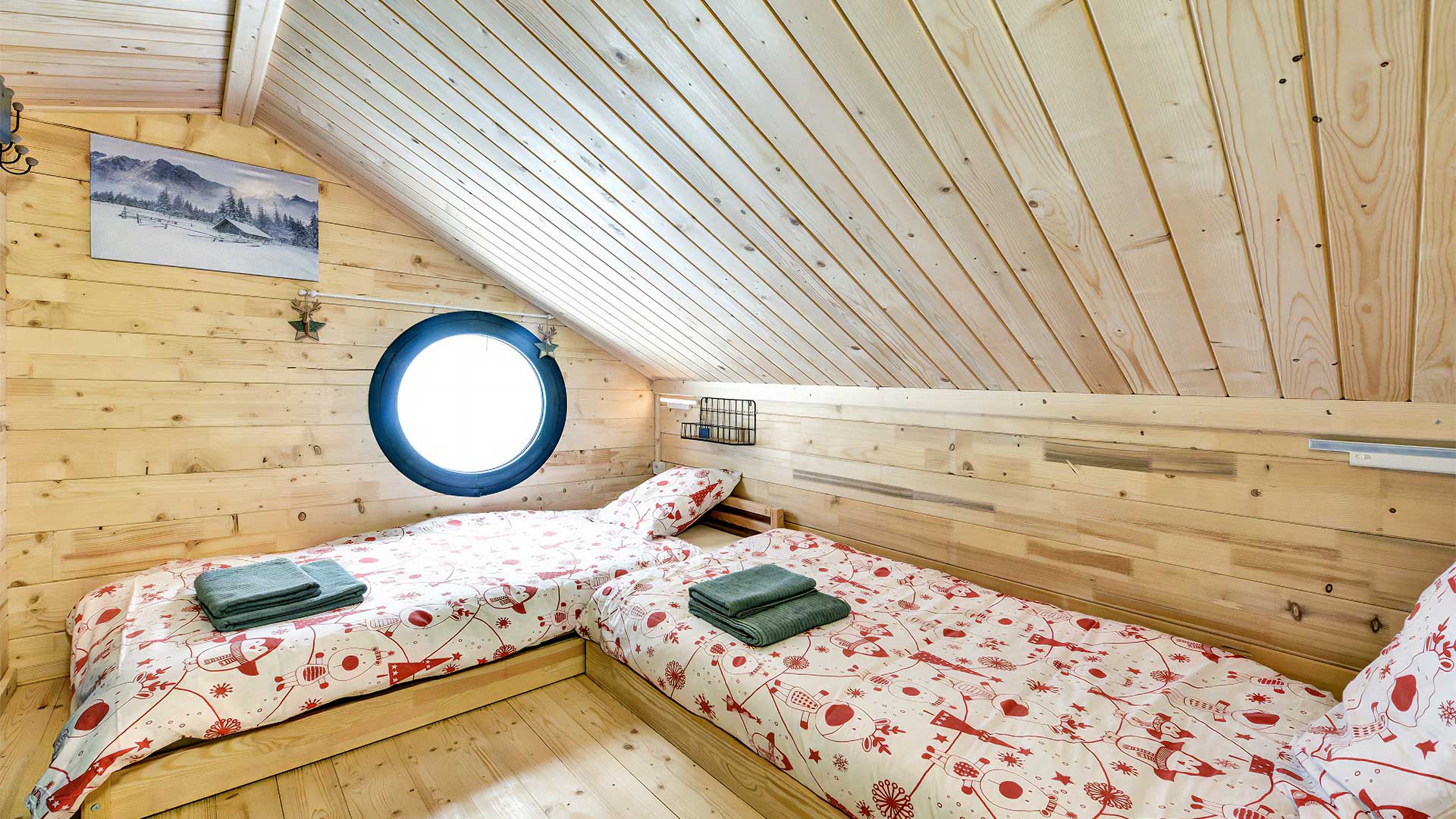 Chalet Duplex 6 personnes : Chambre deux lits simples - Location de chalet à Briançon